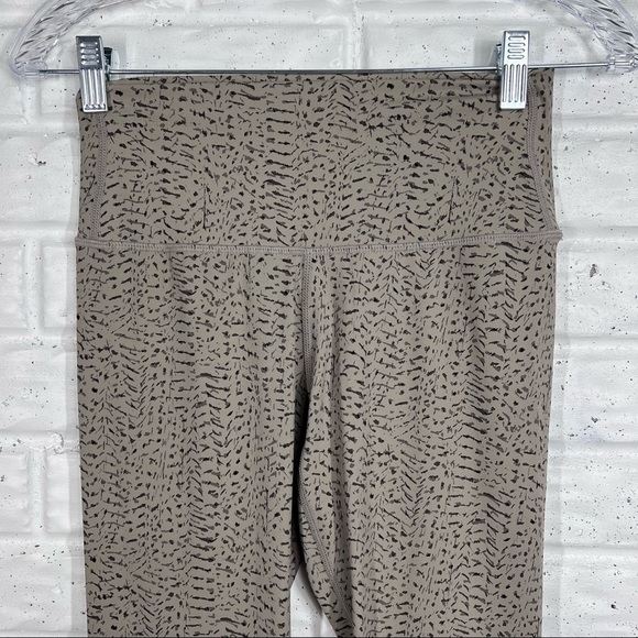 VARLEY Patterned Leggings 27” ankle Women’s Small - Picture 4 of 7